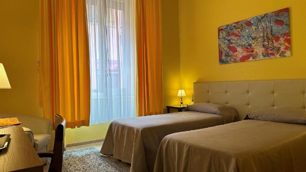 Hotel Roma image 12