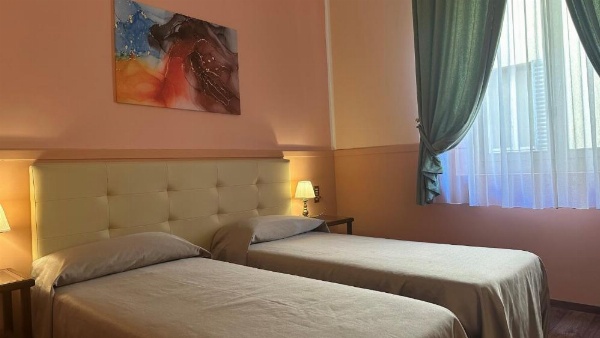 Hotel Roma image 13